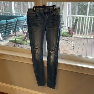 womens ripped jeans